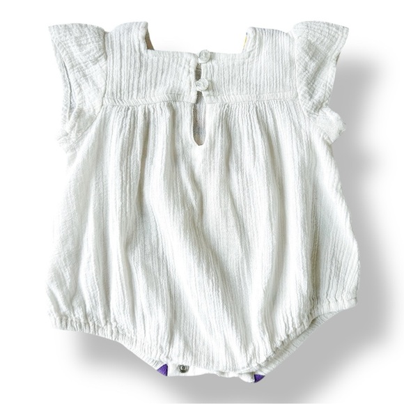 Pink Chicken | Embroidered Gauzy Bubble Romper (6-12 mos) - Picture 4 of 6